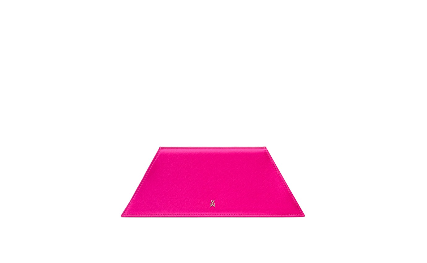 Visuel 1 : Collection Amina Muaddi Bordeaux | Pochette Superamini Yigit satin rose| Boutique de sacs de Luxe Parenthese