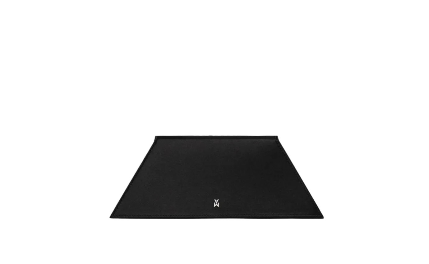 Visuel 1 : Collection Amina Muaddi Bordeaux | Pochette Superamini Yigit noir| Boutique de sacs de Luxe Parenthese