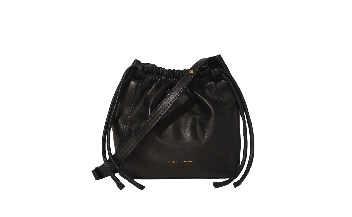 Visuel 1 : Collection Proenza Schouler Bordeaux | Sac Drawstring Pouch en cuir Noir| Boutique de sacs de Luxe Parenthese