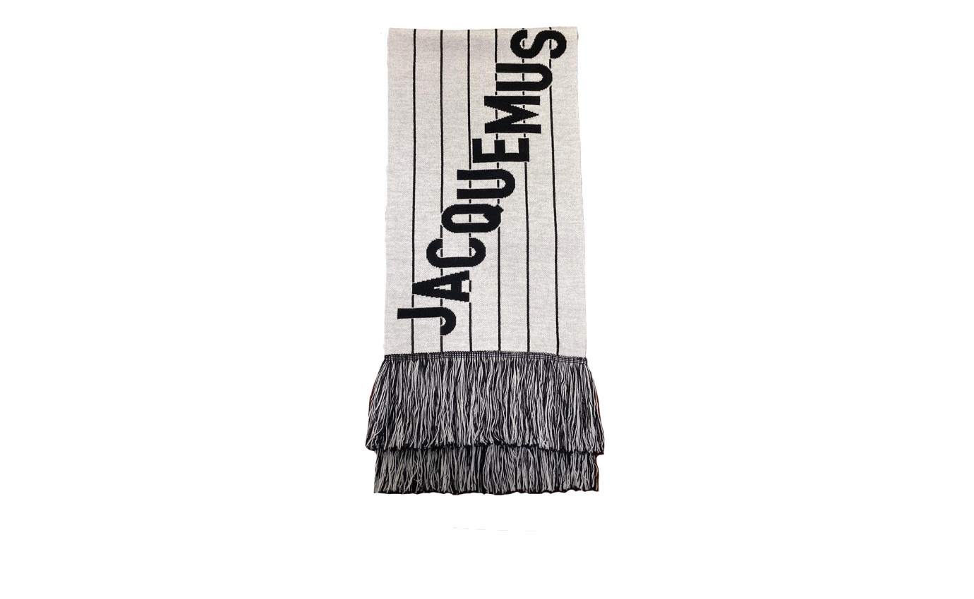 Visuel 1 : Collection Jacquemus Bordeaux | Echarpe Liga noir et blanc | Boutique d'accesoires de Luxe Parenthese Bordeaux