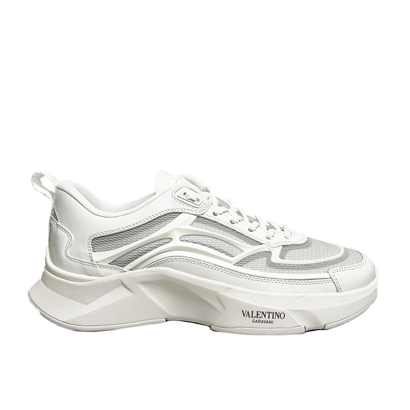 Visuel 1 : Collection Valentino Parenthese | Sneaker True Actress en cuir blanc | Boutique Parenthese