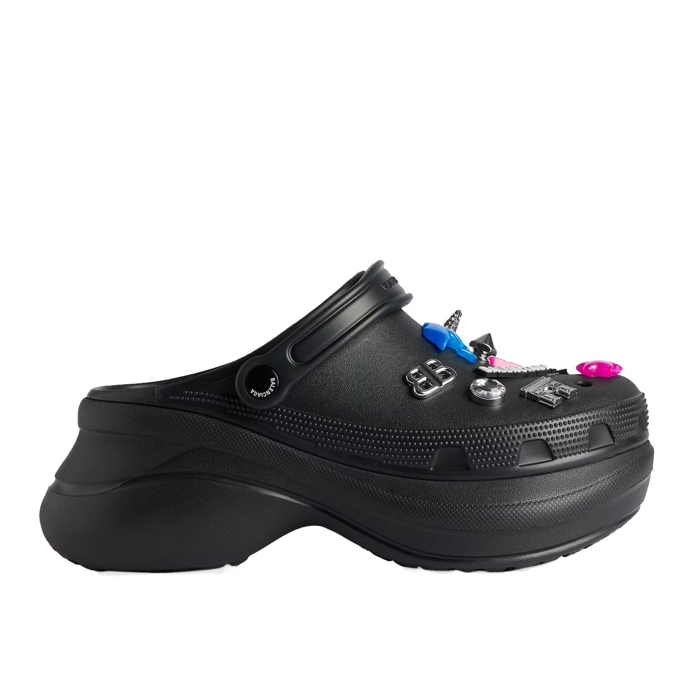 Visuel 1 : Collection Balenciaga Bordeaux | Chaussures Crocs mule en cuir noir et charms Jibbitz| Boutique de luxe Bordeaux