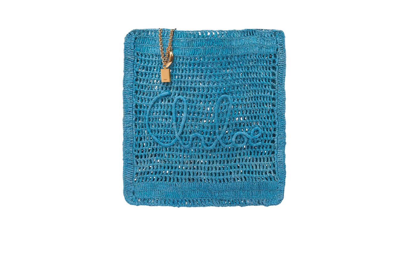 Visuel 1 : Collection Chloé Bordeaux | Cabas Summer Banana en raphia bleu | Boutique de sacs de Luxe Parenthese Bordeaux