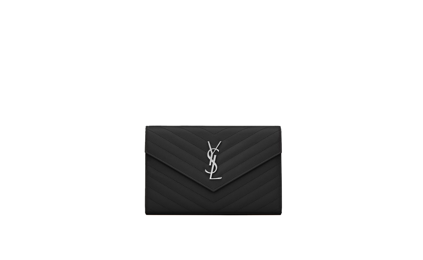 Visuel 1 : Saint Laurent | Pochette Chain Wallet Cassandre en cuir grainé noir et argent | Boutique Parenthese