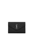 Visuel 1 : Saint Laurent | Pochette Chain Wallet Cassandre en cuir grainé noir et argent | Boutique Parenthese