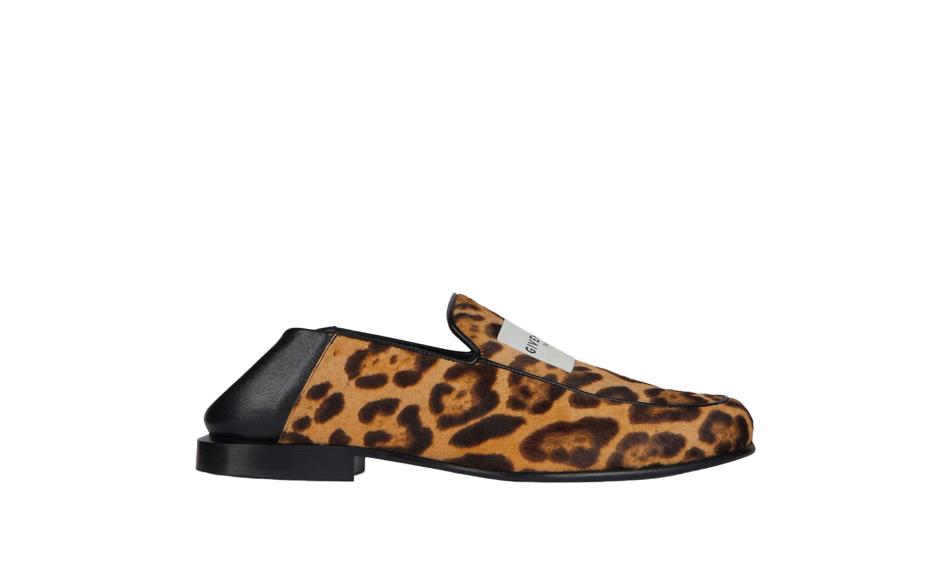 Visuel 1 : Givenchy Chaussure | Mocassin Label en cuir pony léopard| Boutique Parenthese