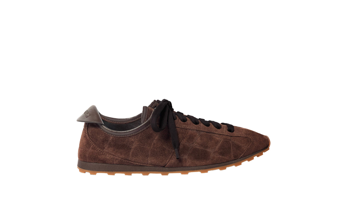 Visuel 1 : Collection Jacquemus Bordeaux | Sneakers les Tennis en daim marron imprimé croco| Parenthese Bordeaux