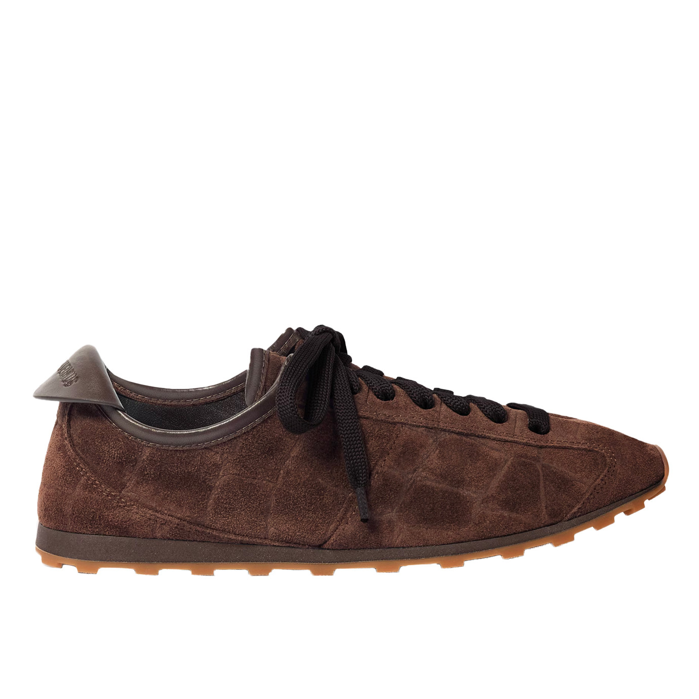 Visuel 1 : Collection Jacquemus Bordeaux | Sneakers les Tennis en daim marron imprimé croco| Parenthese Bordeaux