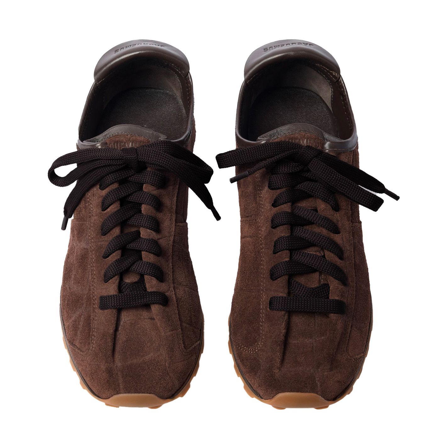 Visuel 3 : Collection Jacquemus Bordeaux | Sneakers les Tennis en daim marron imprimé croco| Parenthese Bordeaux