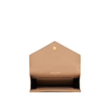 Visuel 4 : Saint Laurent Accessoire | Portefeuille Cassandre en cuir nude| Boutique Parenthese