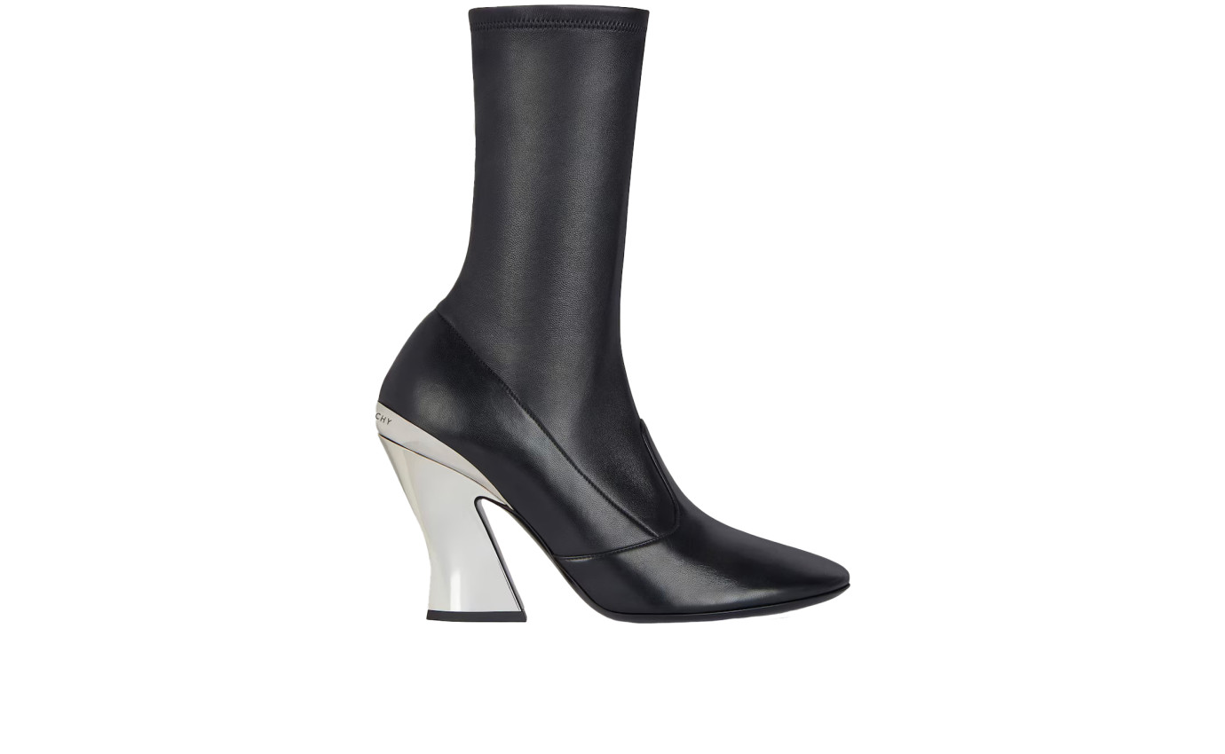 Visuel 1 : Collection Givenchy Bordeaux | Bottine Sculpted en cuir noir| Boutique Parenthese