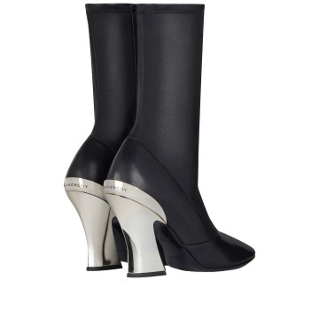Visuel 4 : Collection Givenchy Bordeaux | Bottine Sculpted en cuir noir| Boutique Parenthese