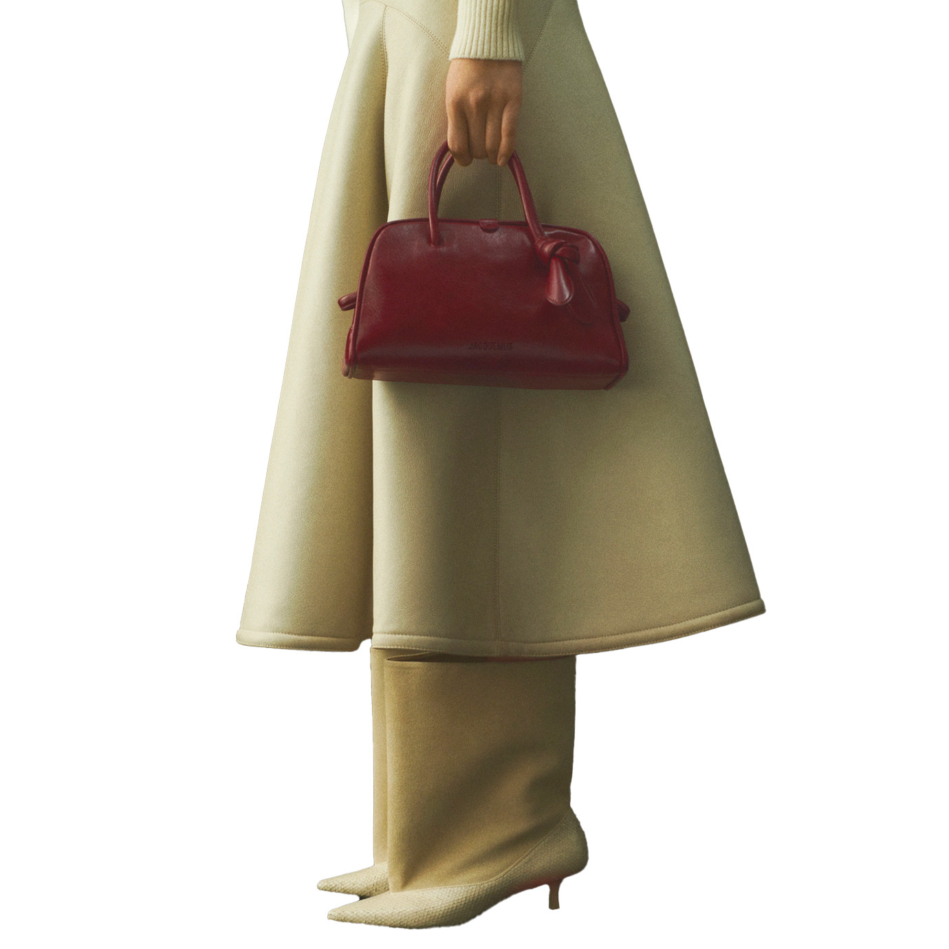 Visuel 5 :  Jacquemus | Le Petit Turismo burgundy |Boutique Parenthese |Sac de luxe pour femme
