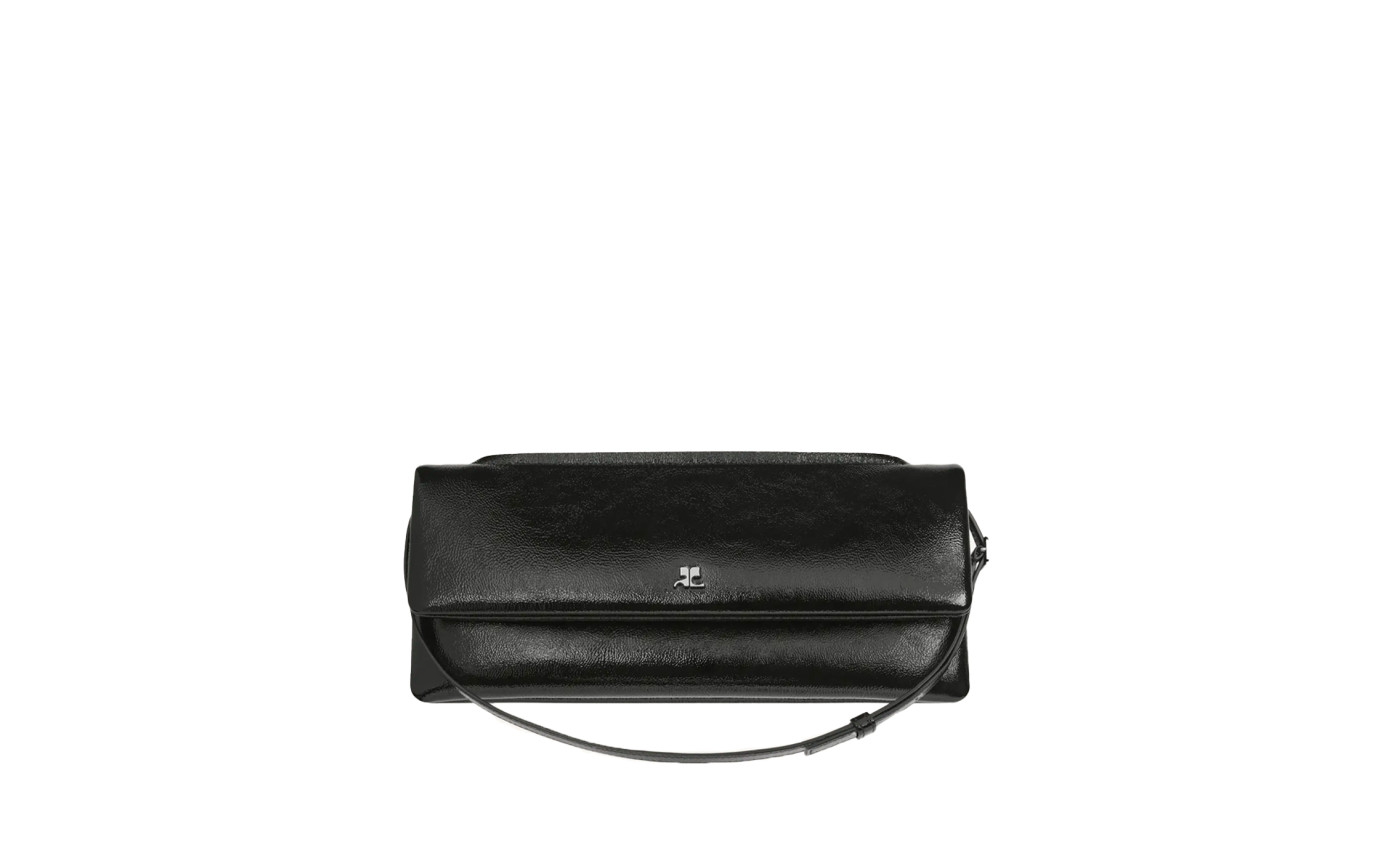 Visuel 1 : Courrèges | Pochette Cuff en cuir naplack noir| Boutique Parenthese Bordeaux