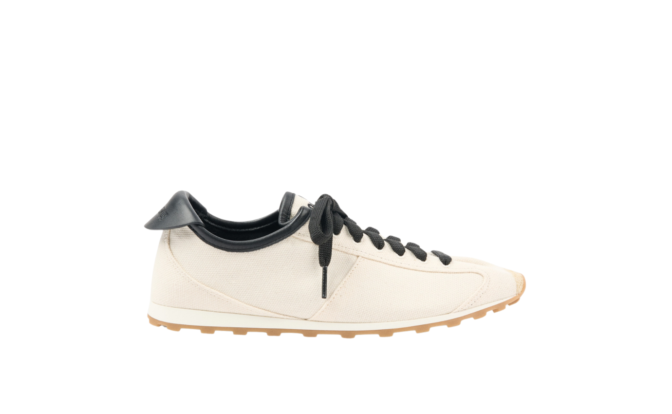 Visuel 1 : Collection Jacquemus Bordeaux | Sneakers les Tennis en toile beige et cuir noir| Parenthese Bordeaux
