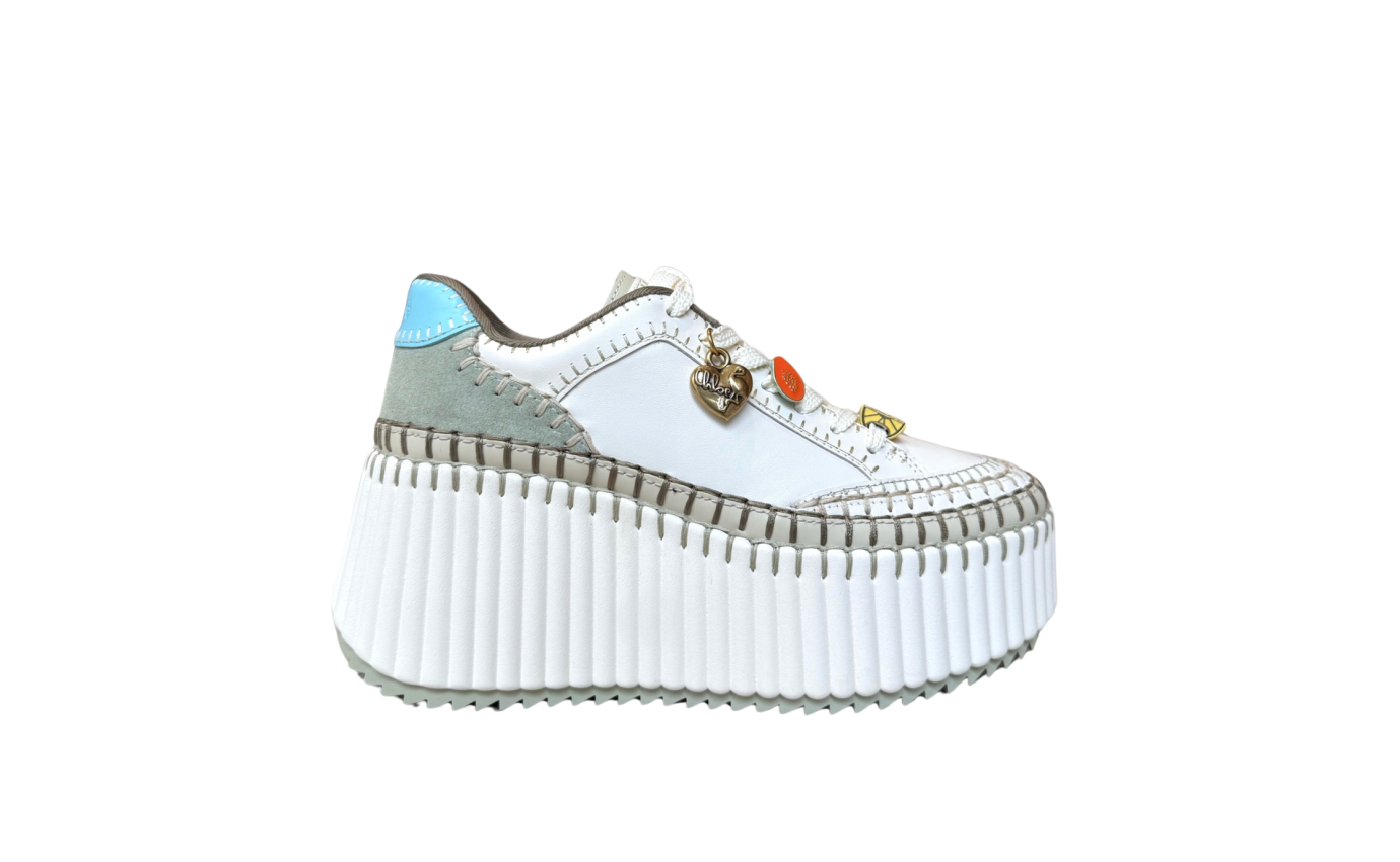 Visuel 1 : Collection Chloé Bordeaux | Sneakers Nama compensée kaki et bleu | Boutique de chaussures de Luxe Parenthese Bordeaux