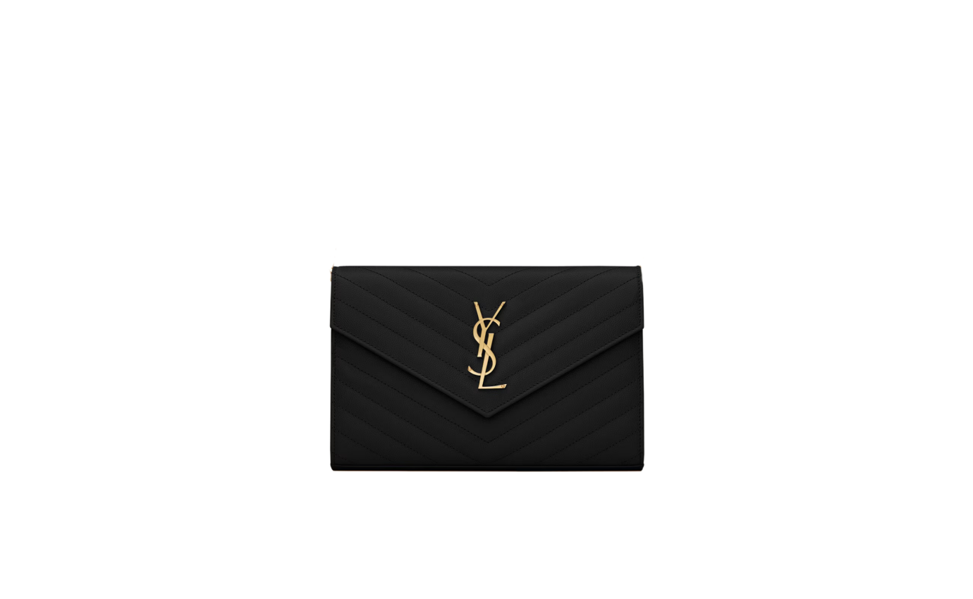 Visuel 1 : Saint Laurent | Pochette Chain Wallet Cassandre en cuir grainé noir et or | Boutique Parenthese