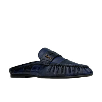 Visuel 3 : Collection Saint Laurent Bordeaux | Chaussures Loafer en cuir souple marine| Sac de Luxe Parenthese Bordeaux