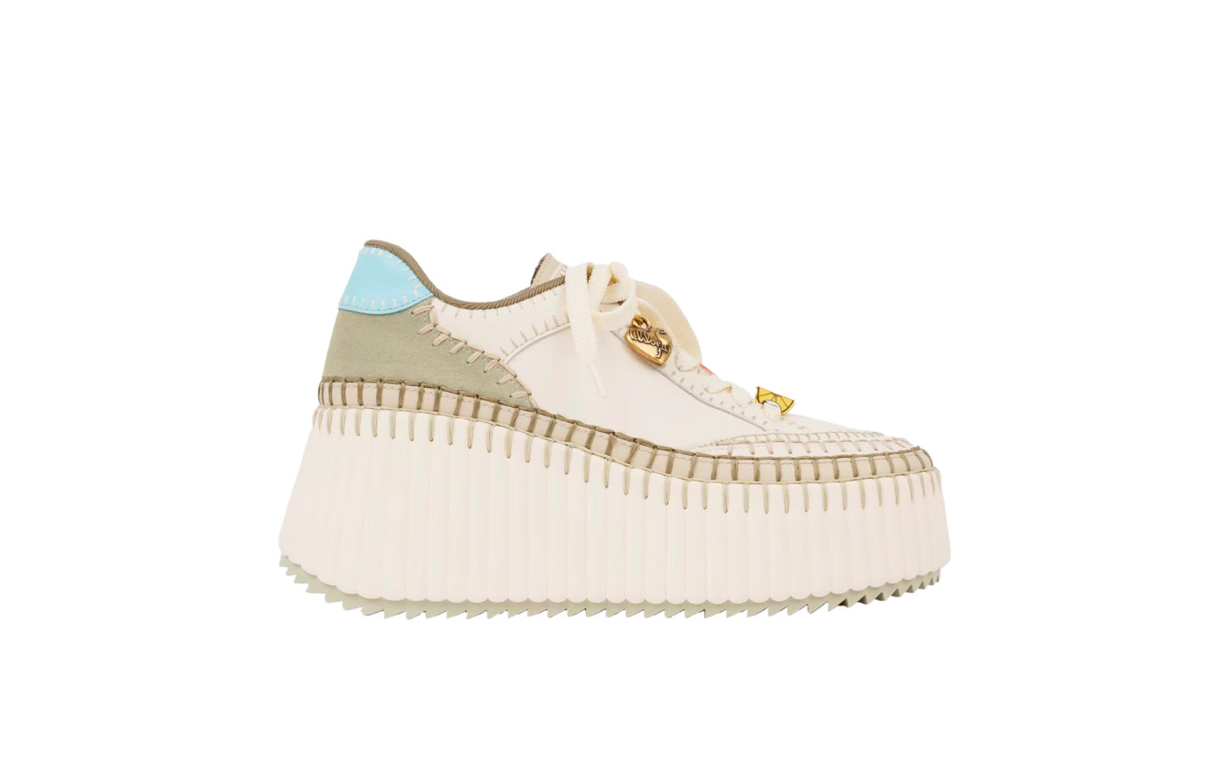 Visuel 1 : Collection Chloé Bordeaux | Sneakers Nama compensée kaki et bleu | Boutique de chaussures de Luxe Parenthese Bordeaux
