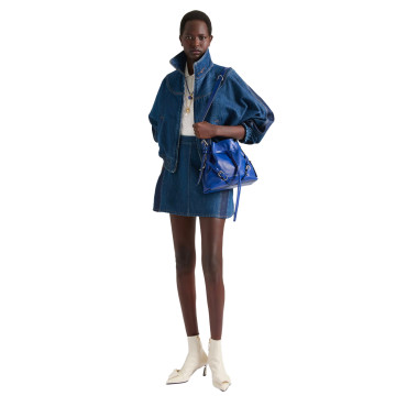 Visuel 5 : Givenchy | Sac Voyou bucket small en cuir cobalt| Boutique de sacs luxe Parenthese