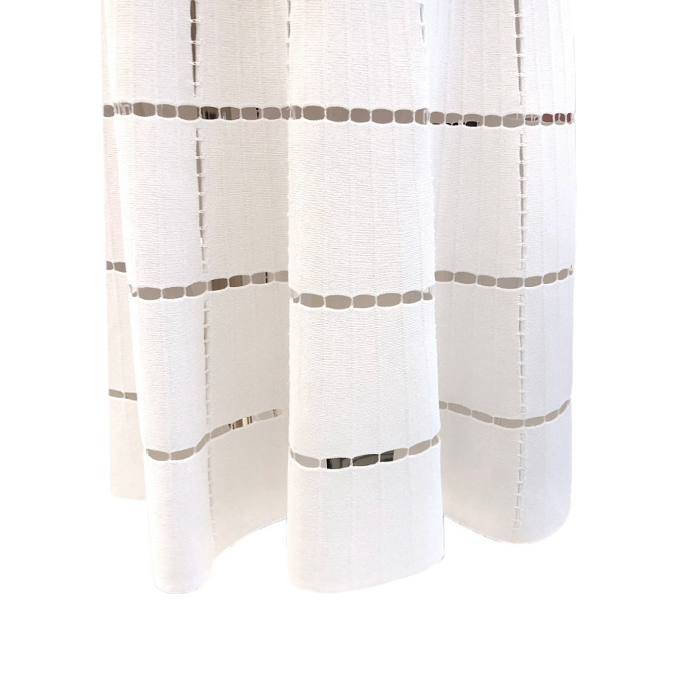 Visuel 2 : Collection Alaia Bordeaux | Robe longue blanche ajourée | Robe de Luxe Parenthese Bordeaux