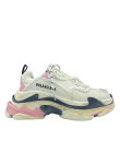 Sneakers femme de luxe Triple S Balenciaga vue 1
