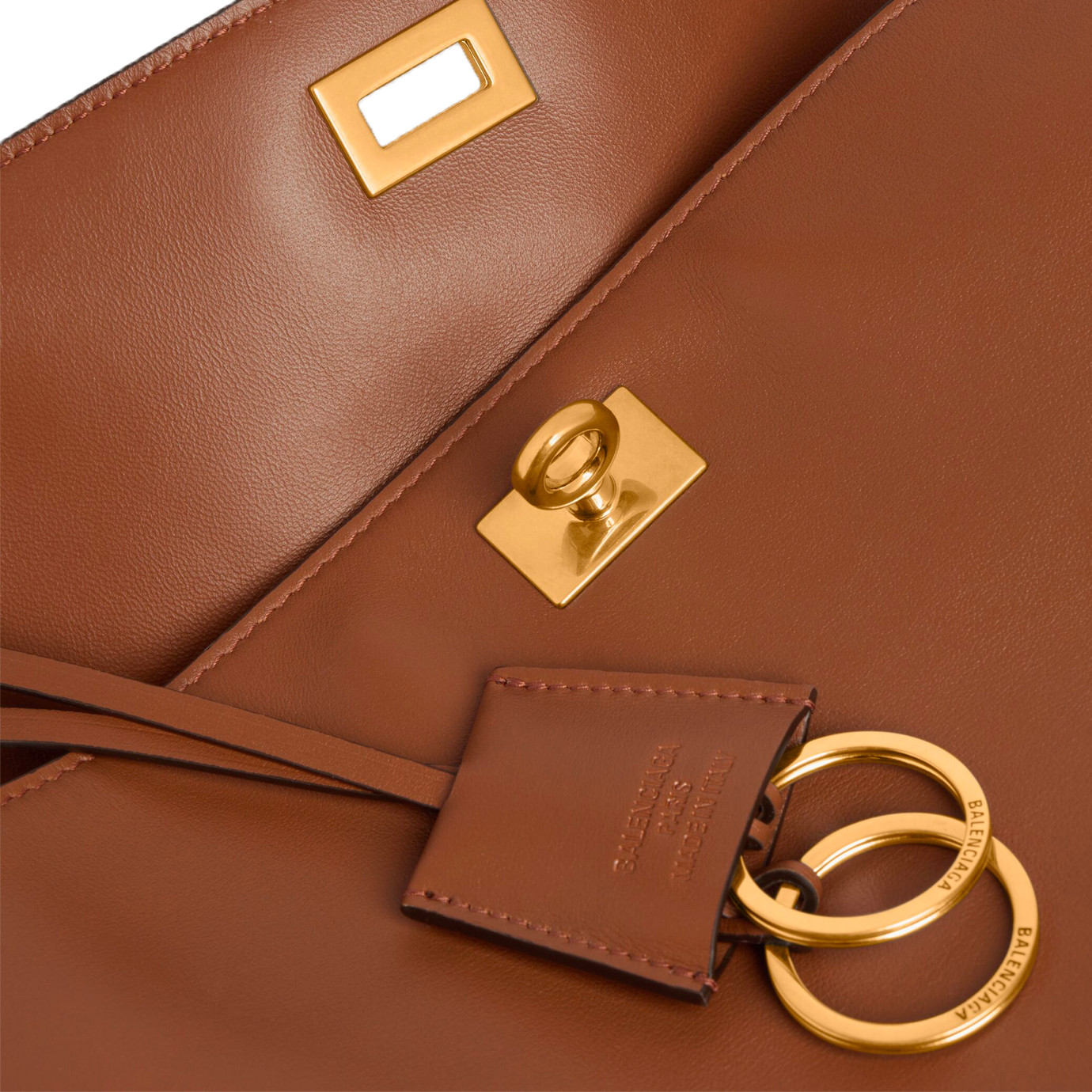 Visuel 6 : Collection Balenciaga Bordeaux | Sac Rodeo médium en cuir new tan| Sac de Luxe Parenthese Bordeaux