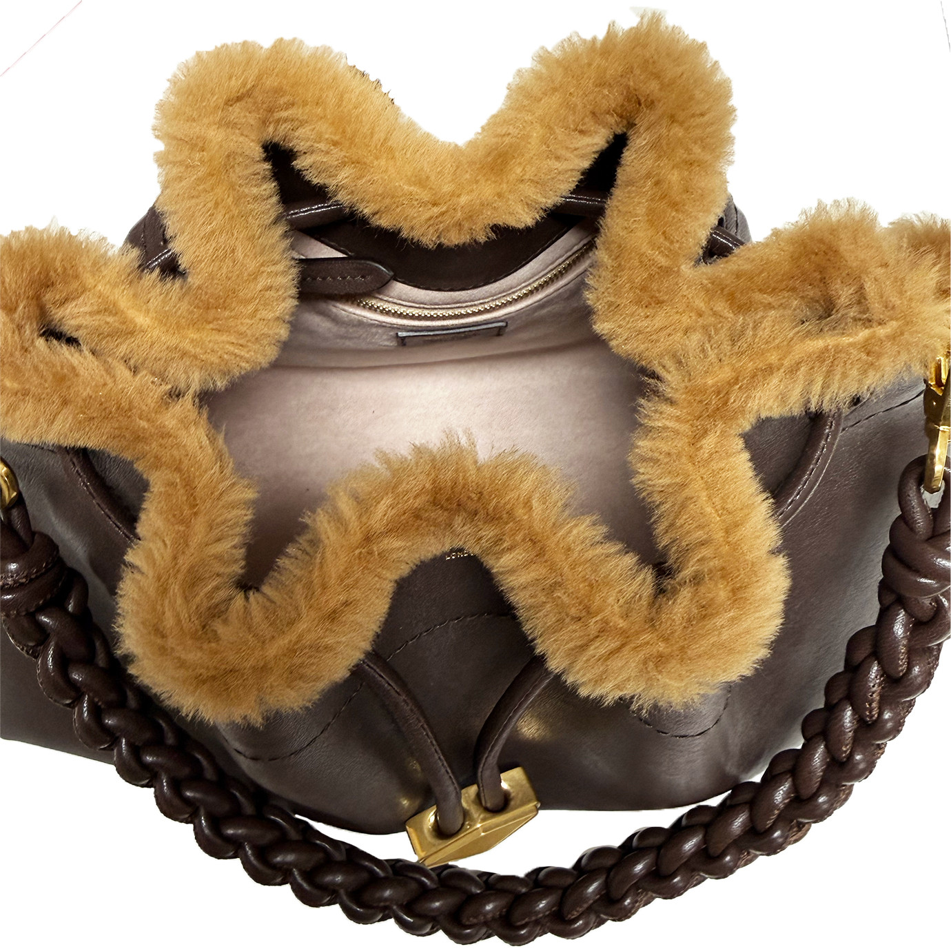 Visuel 4 : Collection Jimmy Choo Bordeaux | Sac Cinch Medium shearling chocolate| Sacs de luxe Parenthese Bordeaux