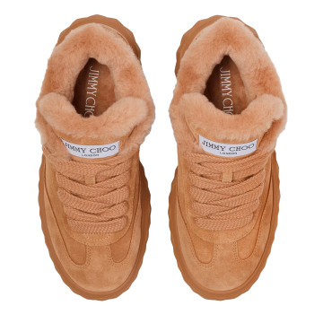 Visuel 4 :  Jimmy Choo Bordeaux | Sneaker Diamond Maxi en shearling toffee | Boutique de chaussures de Luxe Parenthese Bordeaux