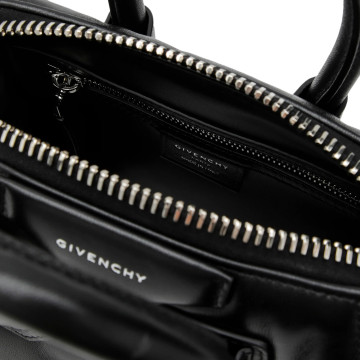 Visuel 4 : Collection Givenchy Bordeaux | Sac Antigona Antigona bomber mini | Boutique Parenthese Bordeaux
